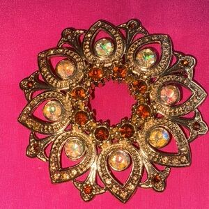 Regal Jaclyn Smith Gold Round Statement Brooch AB & Rust Colored Rhinestones EUC